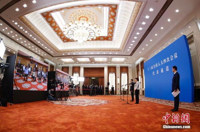 大黨與小船、英雄與“雄鷹”……“代表通道”講述有溫度的中國